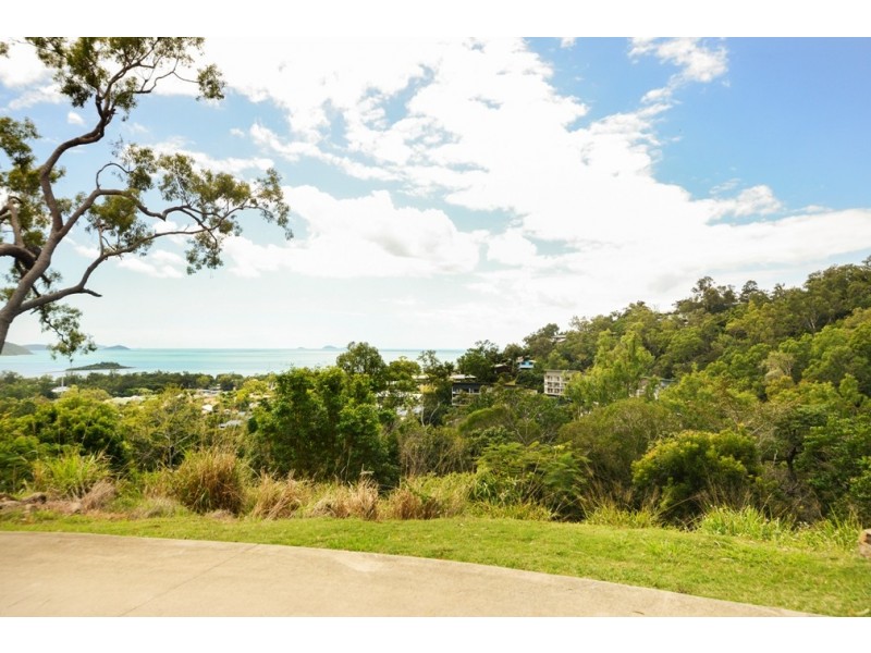 24/13 Border Drive, Cannonvale QLD 4802