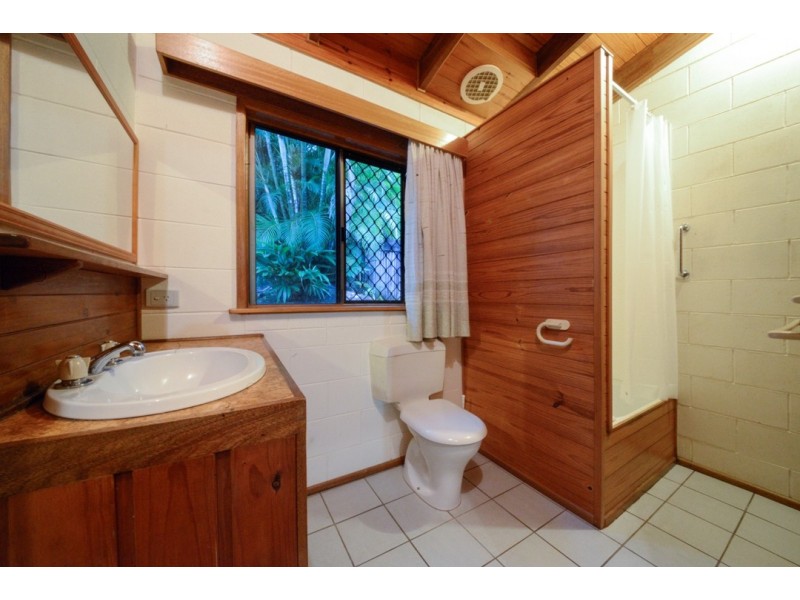 25 Pini Road, Strathdickie QLD 4800