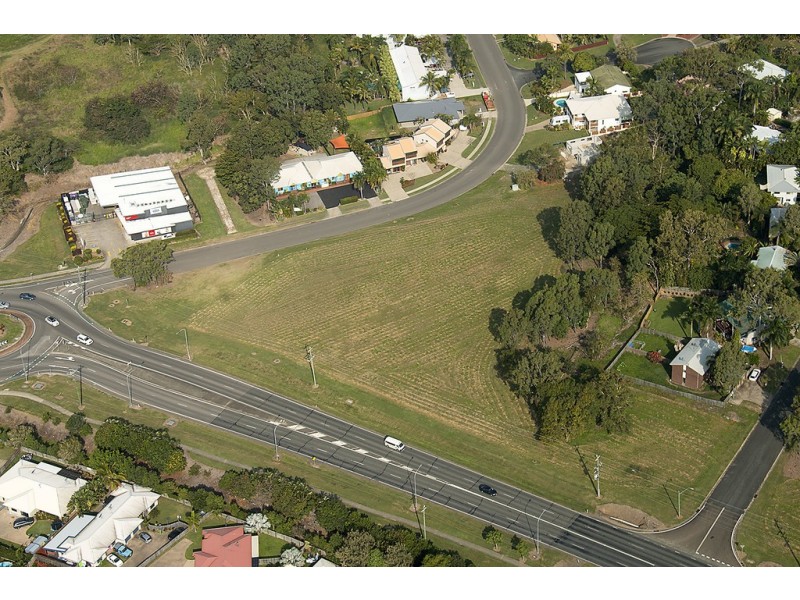 82 Shute Harbour Road, Cannonvale QLD 4802