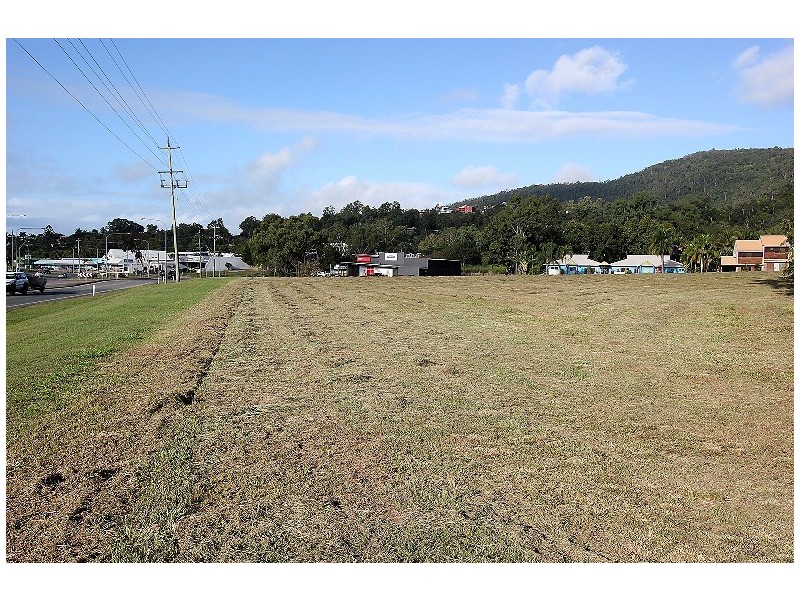 82 Shute Harbour Road, Cannonvale QLD 4802