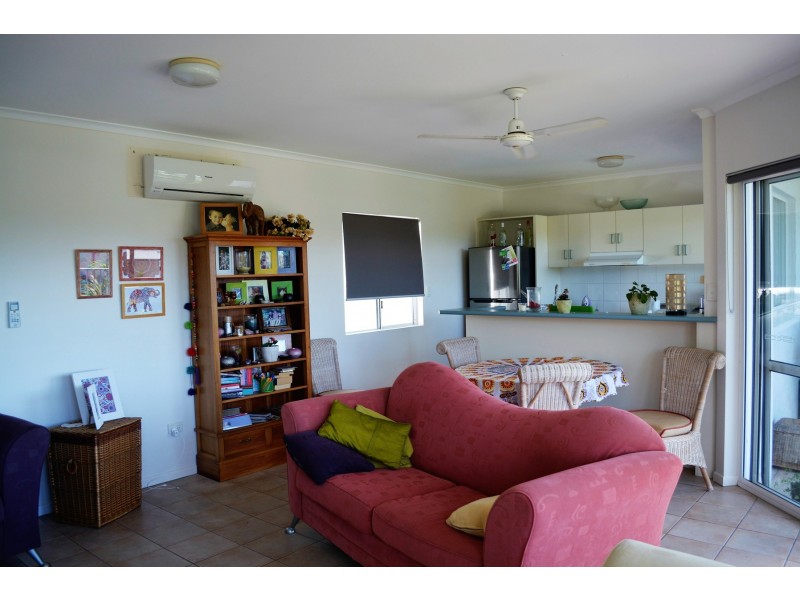 22/8-12 Eshelby Drive, Cannonvale QLD 4802
