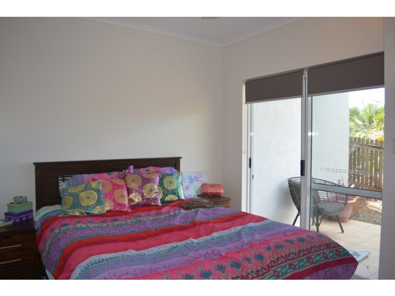 22/8-12 Eshelby Drive, Cannonvale QLD 4802