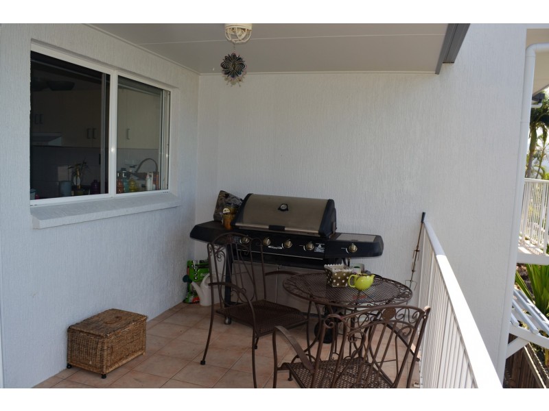 22/8-12 Eshelby Drive, Cannonvale QLD 4802