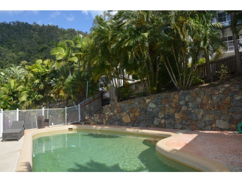 22/8-12 Eshelby Drive, Cannonvale QLD 4802