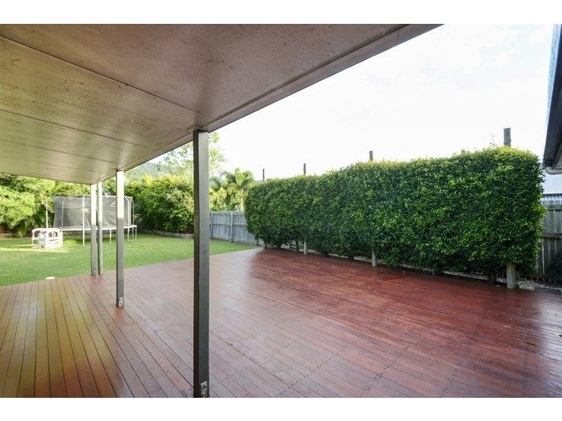 9 Links Drive, Cannonvale QLD 4802