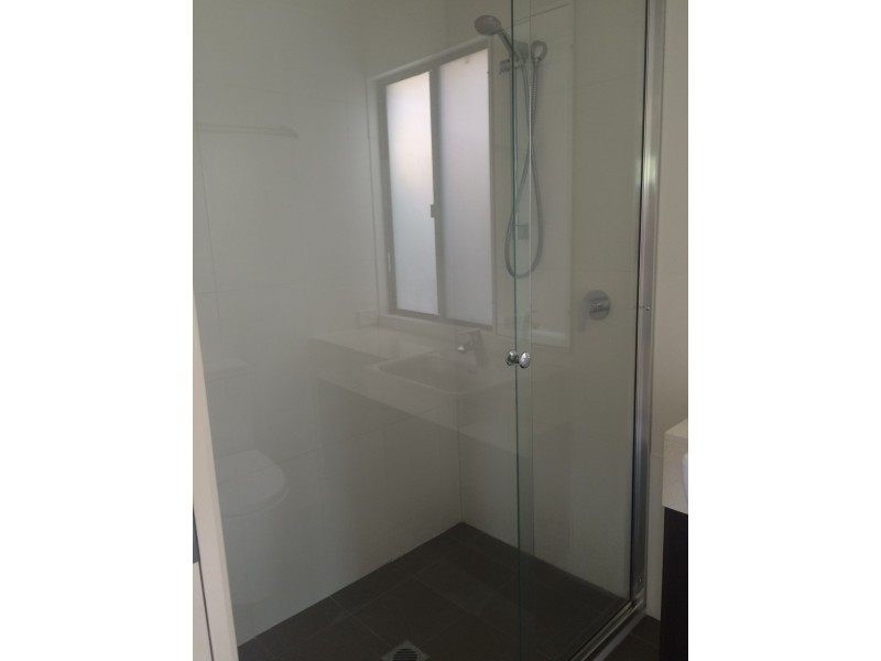 2/47 Endeavour Circuit, Cannonvale QLD 4802