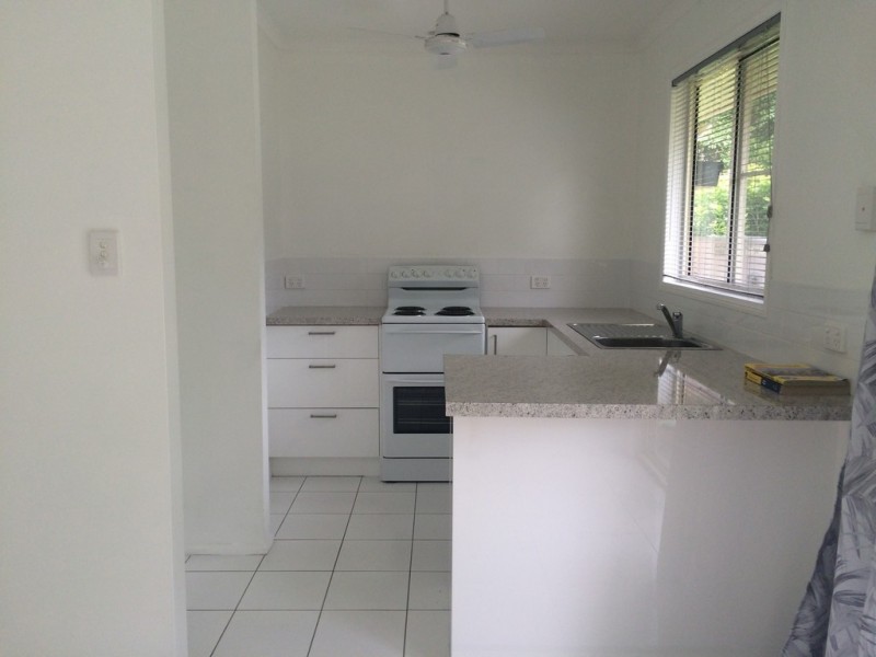 5 Hazelwood Crescent, Cannonvale QLD 4802