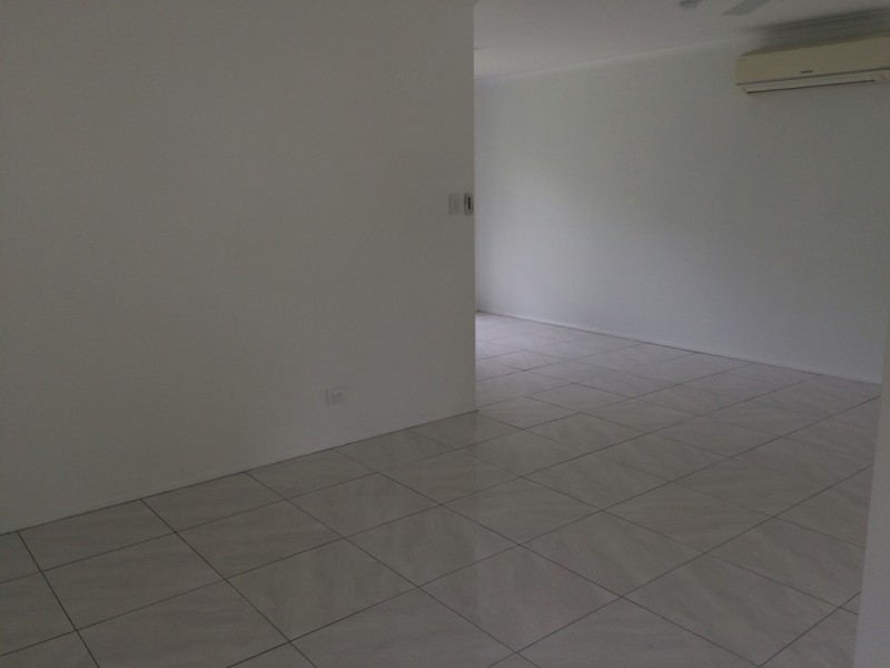 5 Hazelwood Crescent, Cannonvale QLD 4802