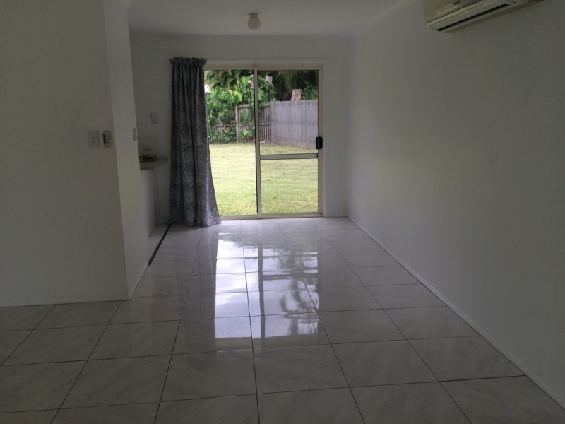 5 Hazelwood Crescent, Cannonvale QLD 4802