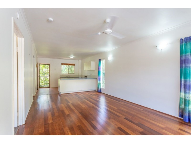 8/5 Border Drive, Cannonvale QLD 4802