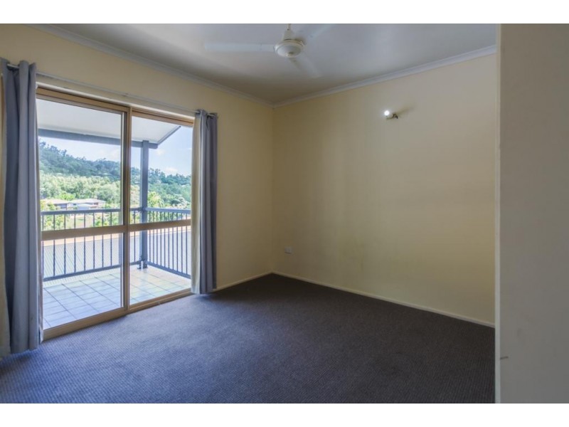 8/5 Border Drive, Cannonvale QLD 4802