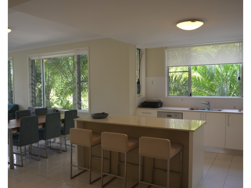 2/15 Flametree Court, Airlie Beach QLD 4802