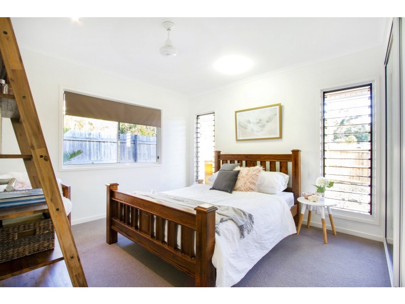 77 Country Road, Cannonvale QLD 4802