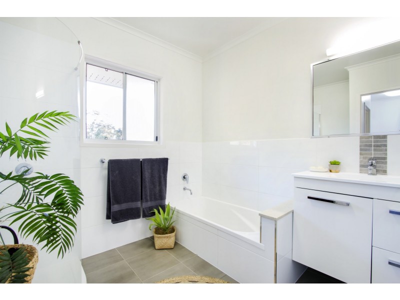 77 Country Road, Cannonvale QLD 4802