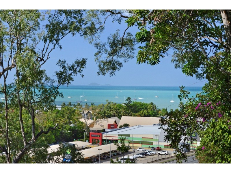 33 Stonehaven Court, Airlie Beach QLD 4802