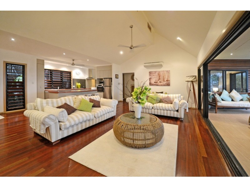 33 Stonehaven Court, Airlie Beach QLD 4802