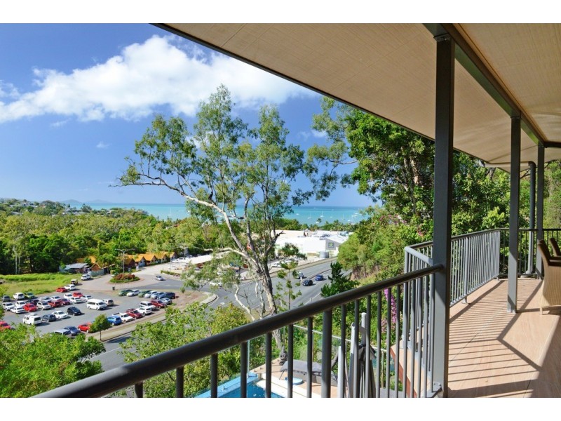 33 Stonehaven Court, Airlie Beach QLD 4802
