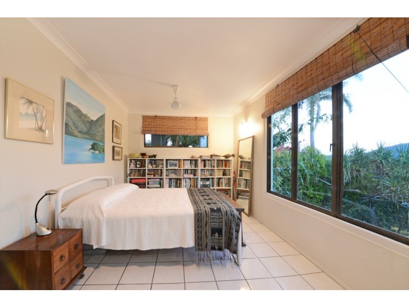 6 Shutehaven Close, Shute Harbour QLD 4802