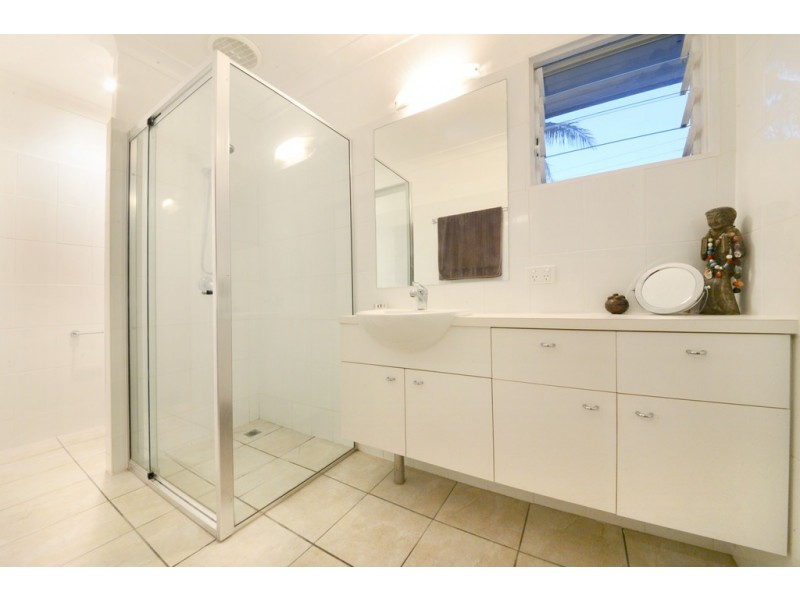 6 Shutehaven Close, Shute Harbour QLD 4802