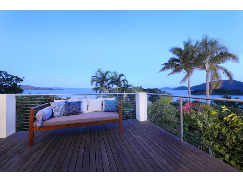 6 Shutehaven Close, Shute Harbour QLD 4802