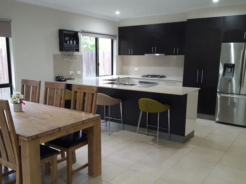 27 Twin Creek Court, Cannonvale QLD 4802