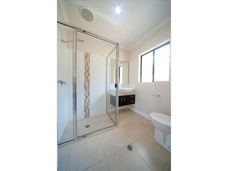 27 Twin Creek Court, Cannonvale QLD 4802