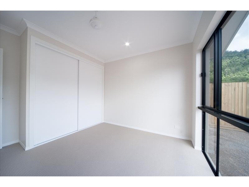 27 Twin Creek Court, Cannonvale QLD 4802