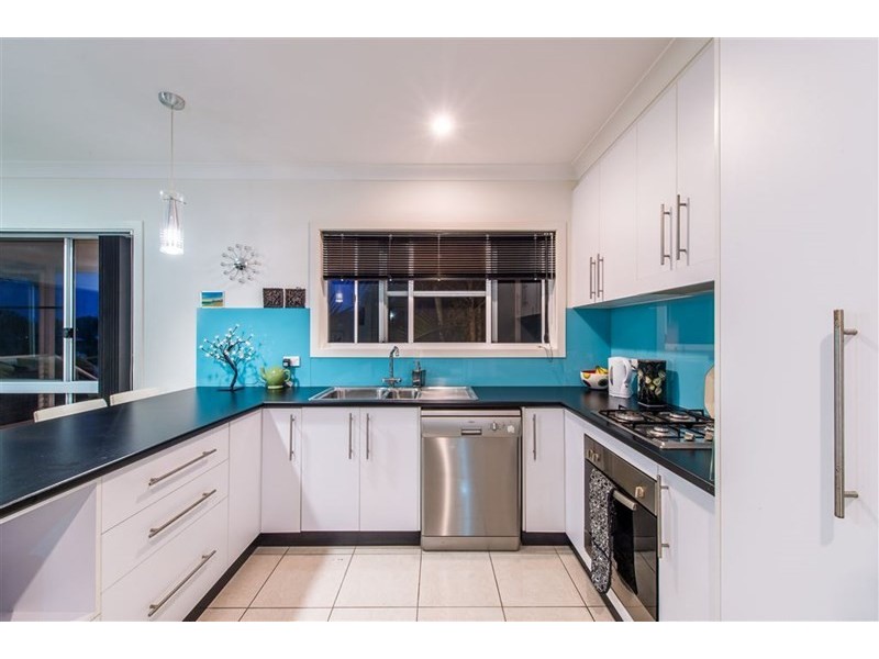 36 Parker Road, Cannonvale QLD 4802