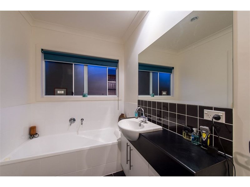 36 Parker Road, Cannonvale QLD 4802