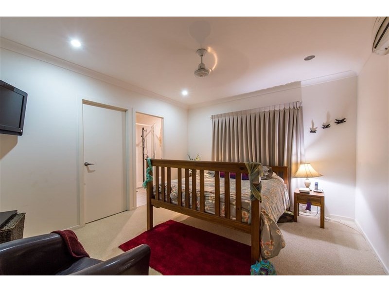 36 Parker Road, Cannonvale QLD 4802