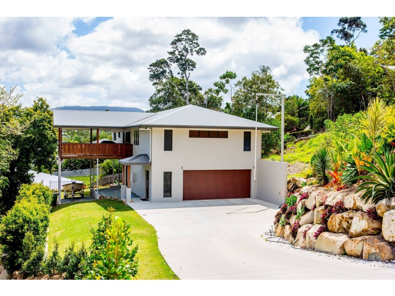 3 Raddle Court, Cannonvale QLD 4802