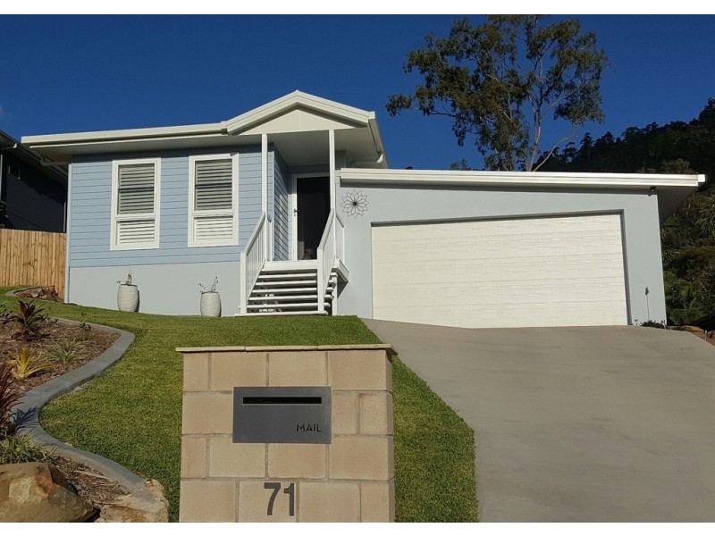 71 Country Road, Cannonvale QLD 4802