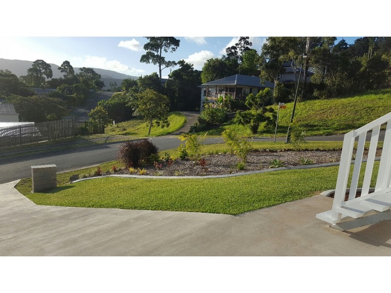 71 Country Road, Cannonvale QLD 4802