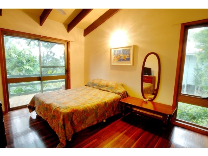 13 Wambiri, Cannonvale QLD 4802