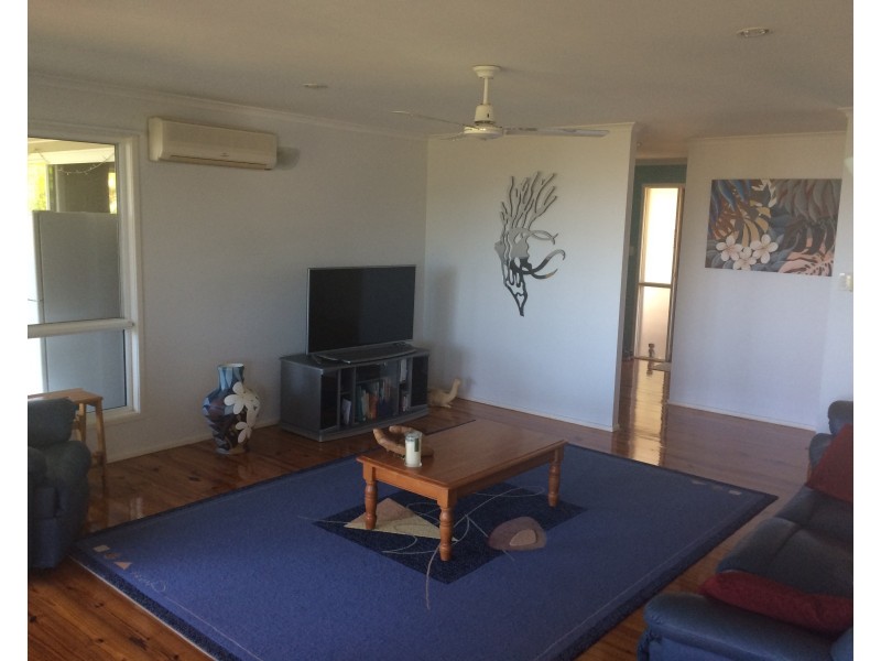 12 Hamilton Avenue, Cannonvale QLD 4802