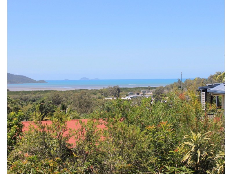 12 Hamilton Avenue, Cannonvale QLD 4802