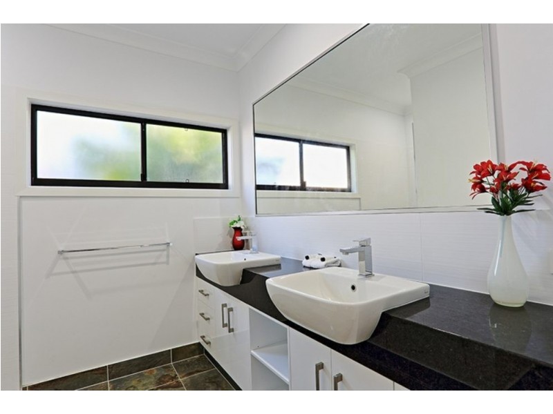 44 Harbour Avenue, Shute Harbour QLD 4802