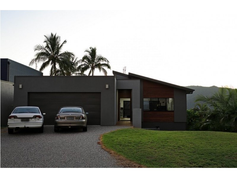 44 Harbour Avenue, Shute Harbour QLD 4802