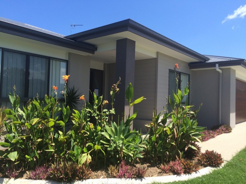 55 South Molle Blvd, Cannonvale QLD 4802