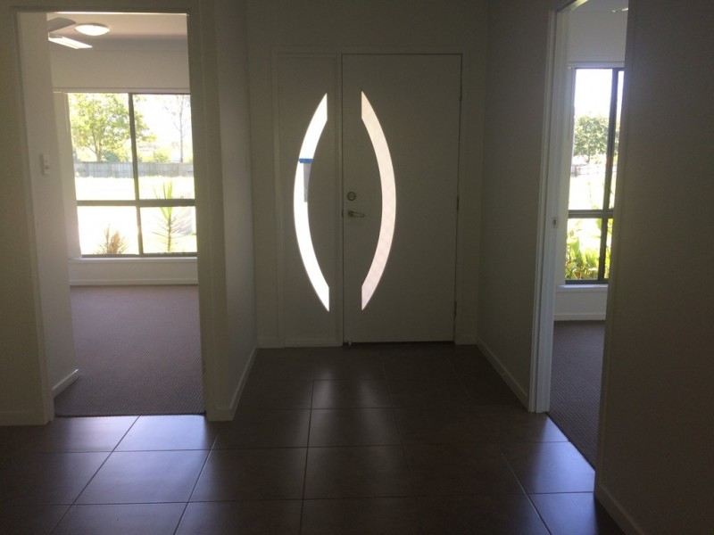 55 South Molle Blvd, Cannonvale QLD 4802