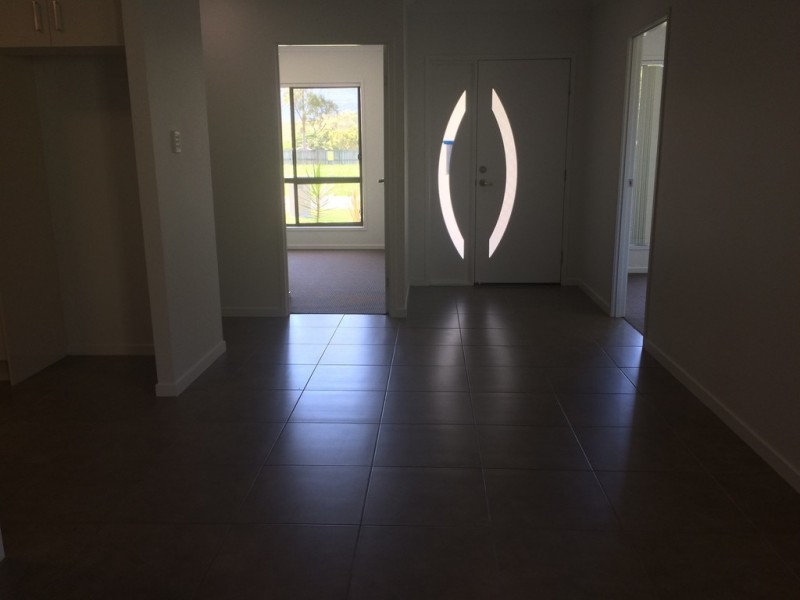 55 South Molle Blvd, Cannonvale QLD 4802