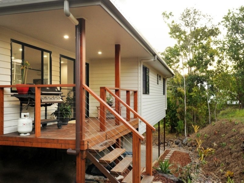 65 Country Rd, Cannonvale QLD 4802