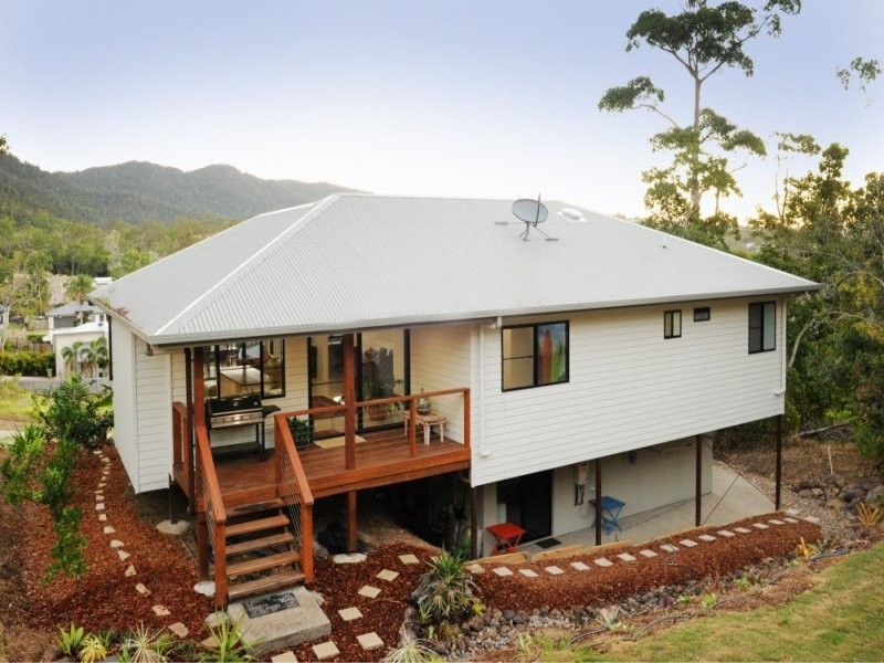 65 Country Rd, Cannonvale QLD 4802