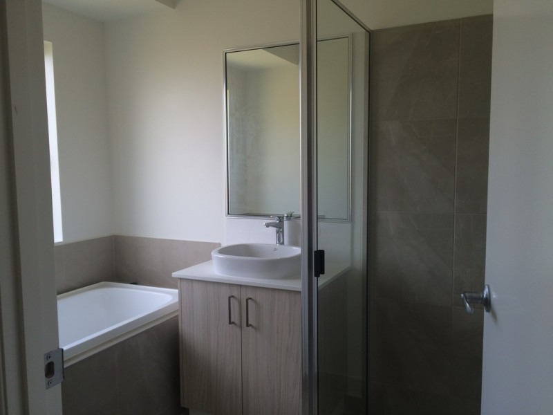 25 Trader Crescent, Cannonvale QLD 4802