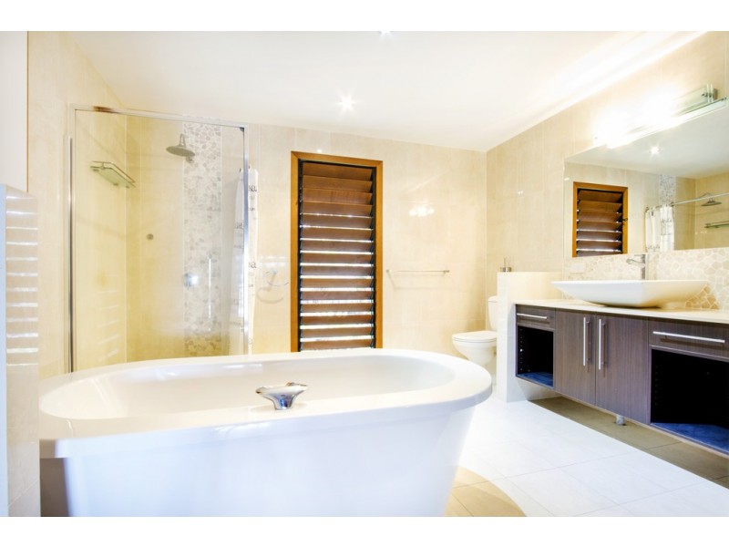 20 Wills Court, Cannonvale QLD 4802