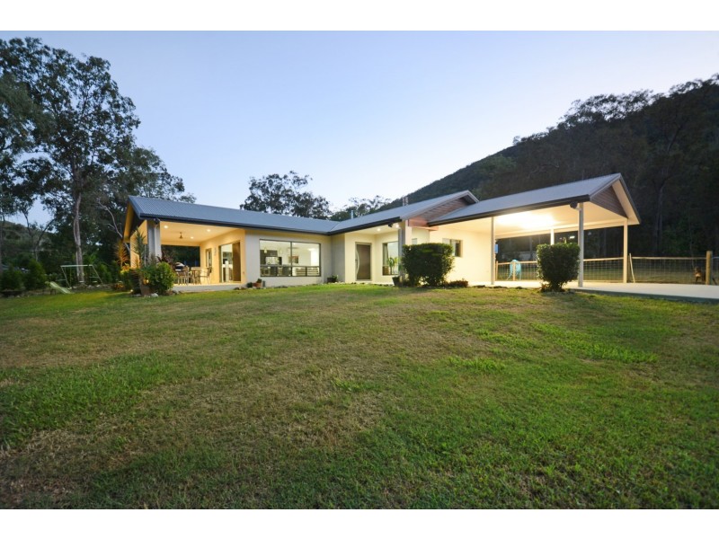1 Remington Close, Mount Marlow QLD 4800