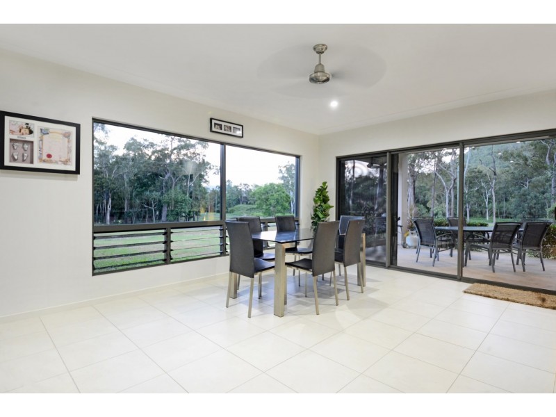 1 Remington Close, Mount Marlow QLD 4800