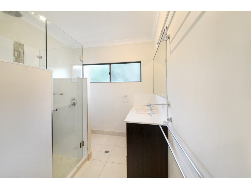 1 Remington Close, Mount Marlow QLD 4800
