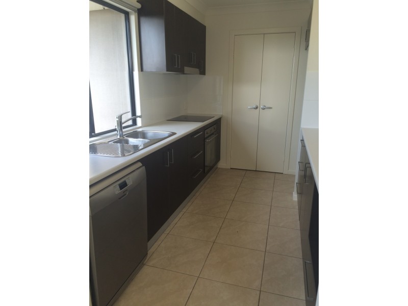 1/47 Endeavour Circuit, Cannonvale QLD 4802