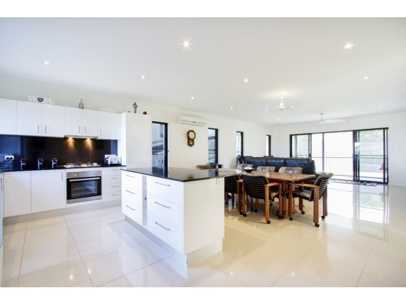 57 Endeavour Circuit, Cannonvale QLD 4802